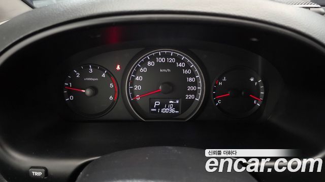 Hyundai Starex 2017 — photo 11