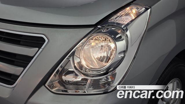 Hyundai Starex 2017 — photo 8