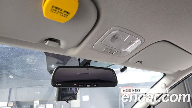 Hyundai Starex 2017 — photo 28