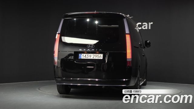 Hyundai Staria 2025 — photo 4