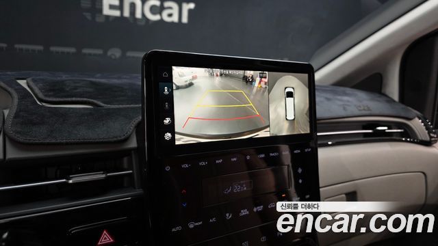 Hyundai Staria 2025 — photo 21
