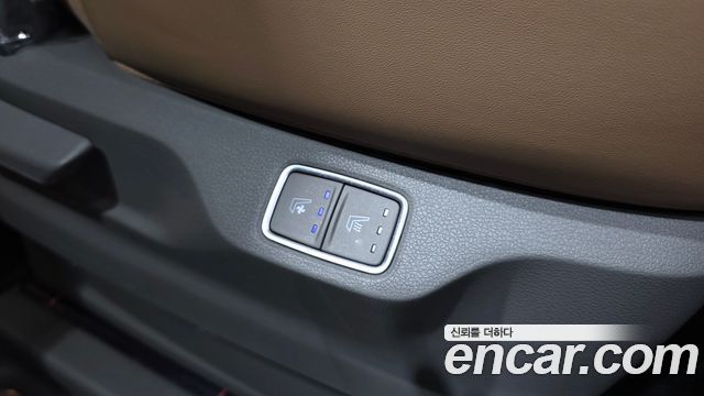 Hyundai Staria 2025 — photo 24