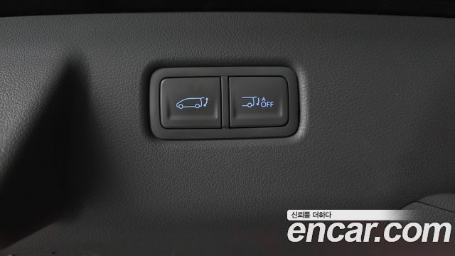 Hyundai Staria 2025 — photo 27