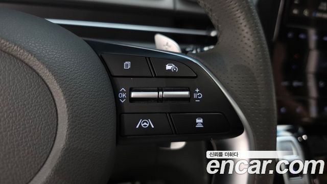 Hyundai Staria 2025 — photo 36