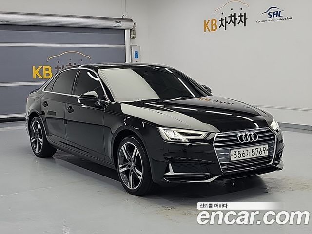 Audi A4 2019 — photo 2