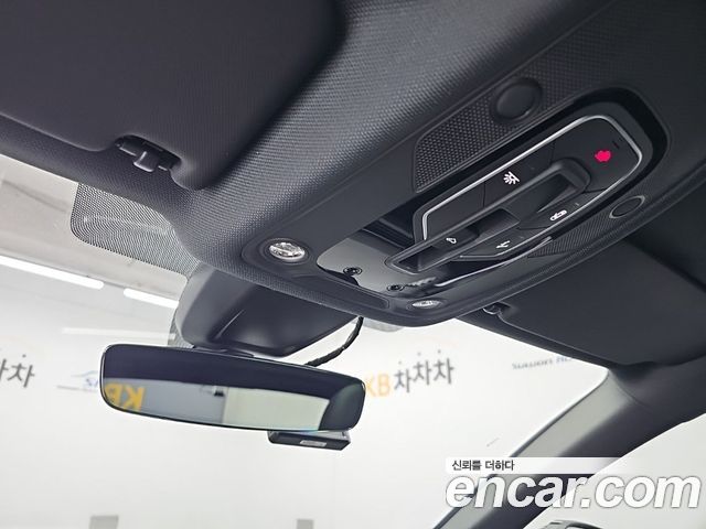 Audi A4 2019 — photo 11