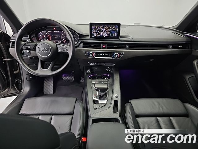 Audi A4 2019 — photo 18