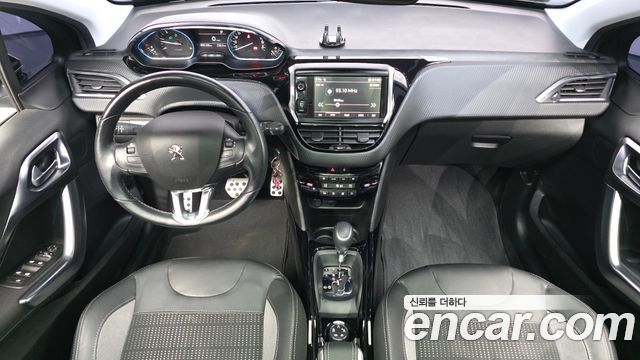 Peugeot 2008 2019 — photo 10
