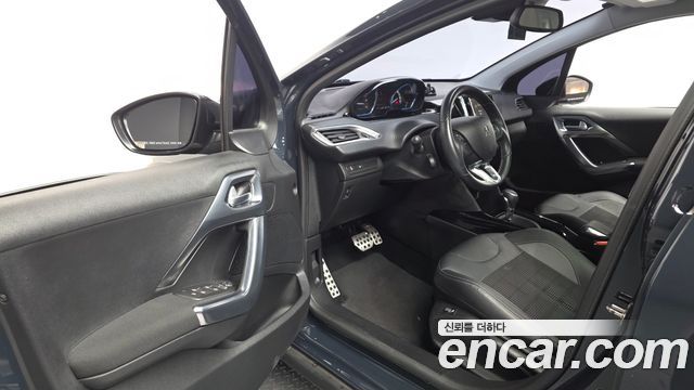 Peugeot 2008 2019 — photo 13
