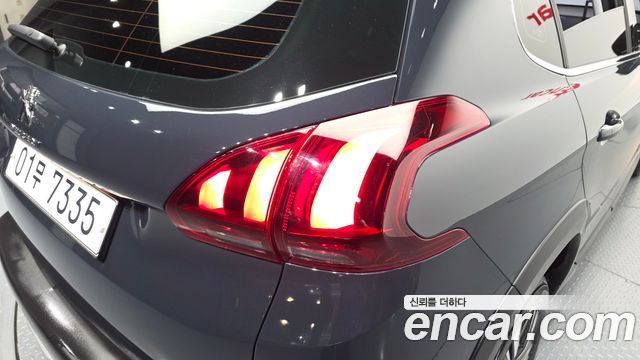 Peugeot 2008 2019 — photo 9