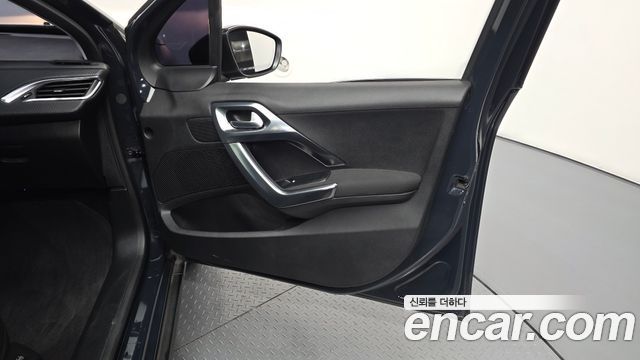 Peugeot 2008 2019 — photo 14