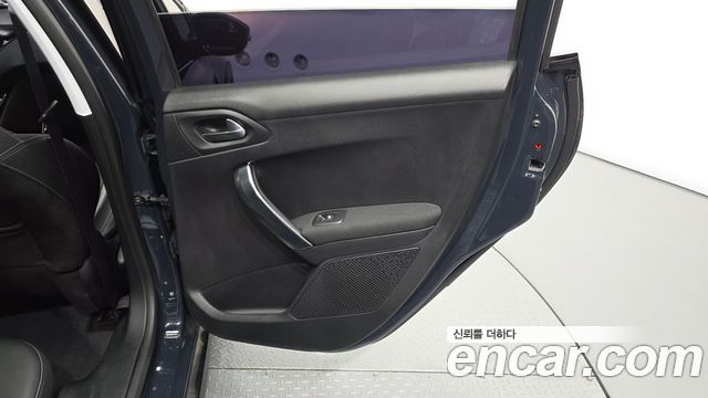 Peugeot 2008 2019 — photo 15