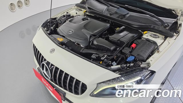 Mercedes-Benz A-Class 2018 — photo 6
