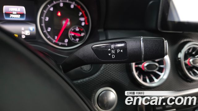 Mercedes-Benz A-Class 2018 — photo 9