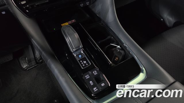 Toyota Alphard 2024 — photo 12