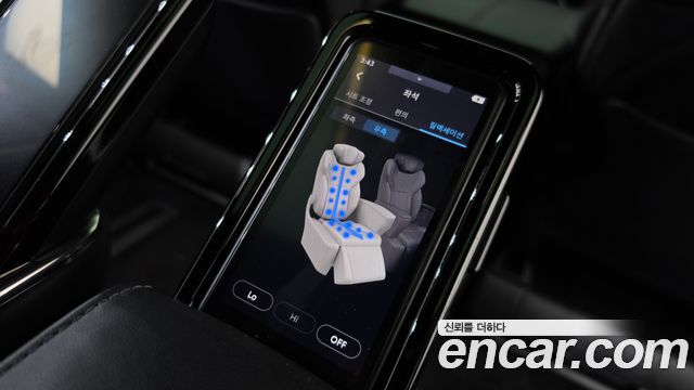 Toyota Alphard 2024 — photo 26