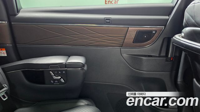 Toyota Alphard 2024 — photo 15