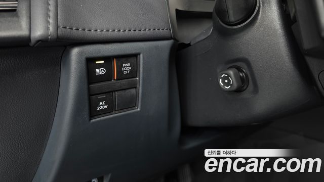 Toyota Alphard 2024 — photo 27