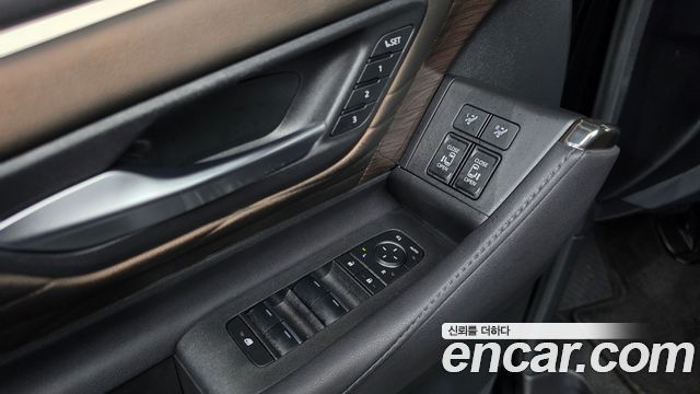 Toyota Alphard 2024 — photo 29
