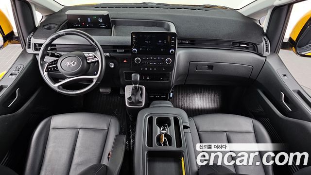 Hyundai Staria 2023 — photo 10