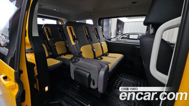 Hyundai Staria 2023 — photo 18