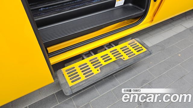 Hyundai Staria 2023 — photo 24