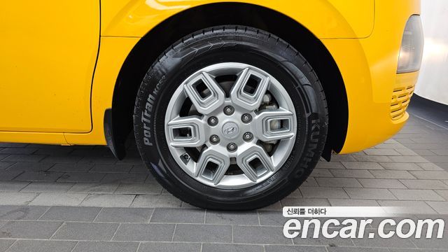 Hyundai Staria 2023 — photo 7