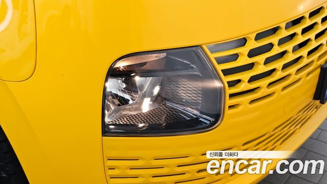 Hyundai Staria 2023 — photo 8