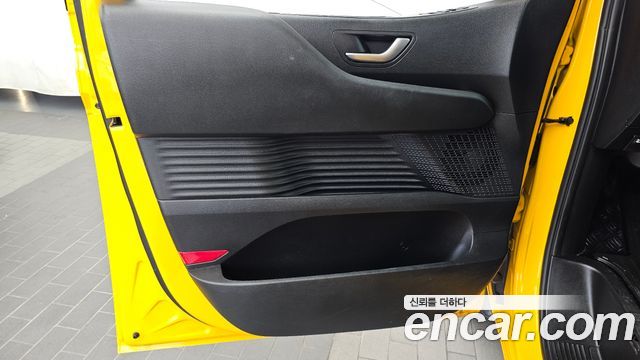 Hyundai Staria 2023 — photo 15