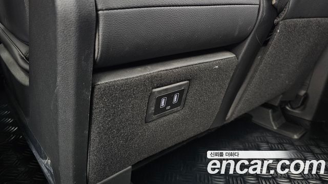 Hyundai Staria 2023 — photo 27