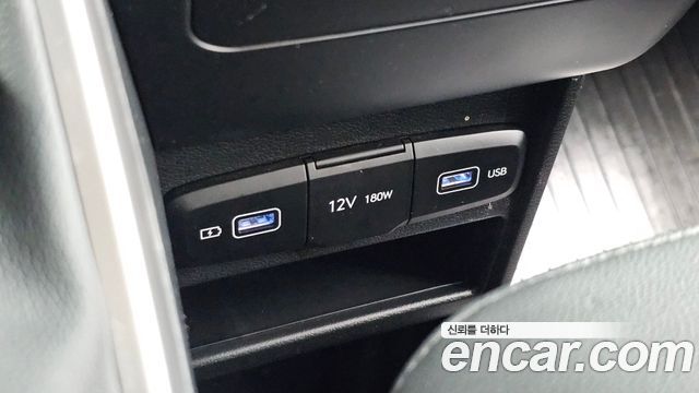 Hyundai Staria 2023 — photo 31