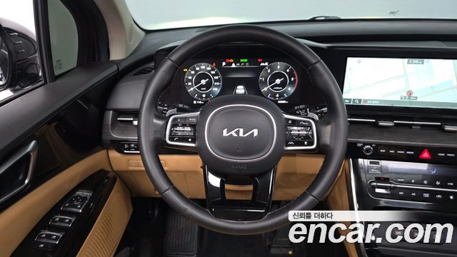 Kia Canival 2022 — photo 19