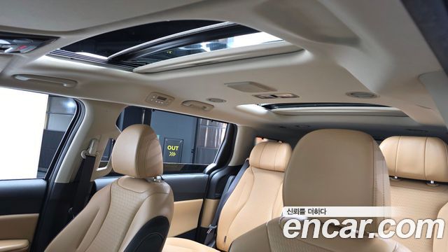 Kia Canival 2022 — photo 24