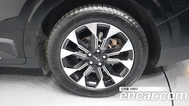 Kia Canival 2022 — photo 7
