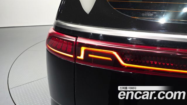 Kia Canival 2022 — photo 9