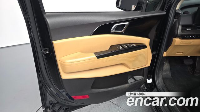 Kia Canival 2022 — photo 14