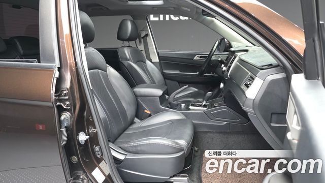 KG Mobility Rexton 2018 — photo 17