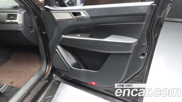 KG Mobility Rexton 2018 — photo 14