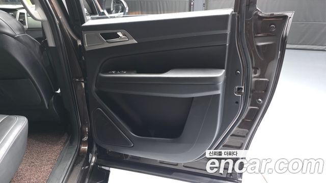 KG Mobility Rexton 2018 — photo 15