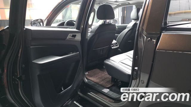 KG Mobility Rexton 2018 — photo 16