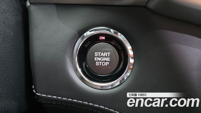 KG Mobility Rexton 2018 — photo 28