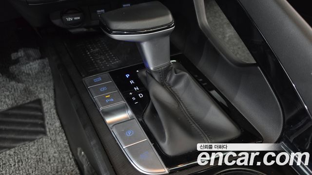 Hyundai AVANTE 2021 — photo 12
