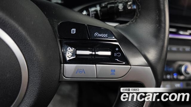 Hyundai AVANTE 2021 — photo 21