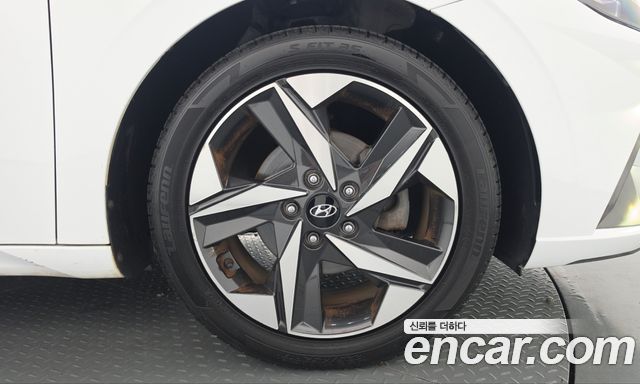 Hyundai AVANTE 2021 — photo 7