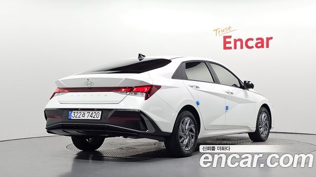 Hyundai AVANTE 2026 — photo 2