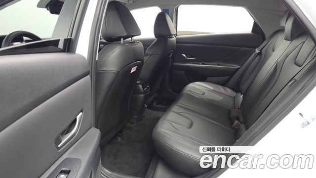 Hyundai AVANTE 2026 — photo 17