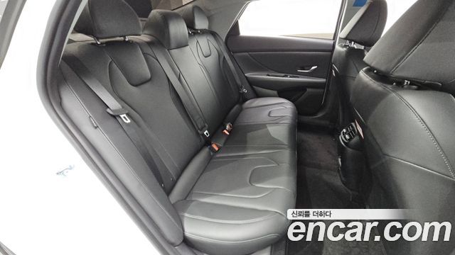 Hyundai AVANTE 2026 — photo 18
