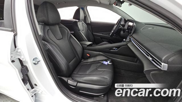 Hyundai AVANTE 2026 — photo 16