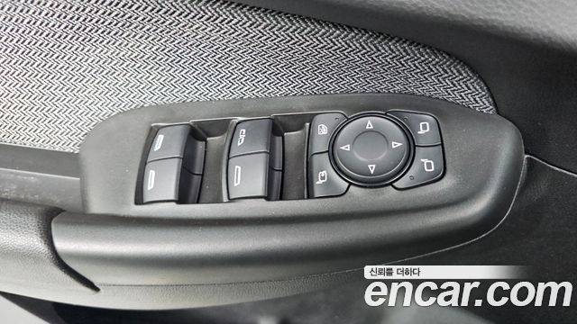 Chevrolet Korea Trailblazer 2021 — photo 22