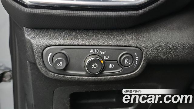 Chevrolet Korea Trailblazer 2021 — photo 27